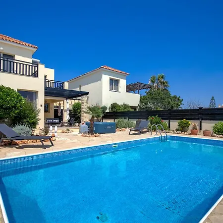 Seaview Villa In Peyia | Private Pool & Jacuzzi By Vichy Holidays ヴィラ *