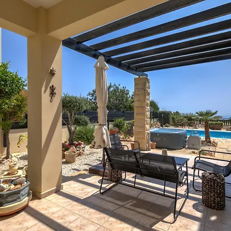 Seaview Villa In Peyia | Private Pool & Jacuzzi By Vichy Holidays ヴィラ *