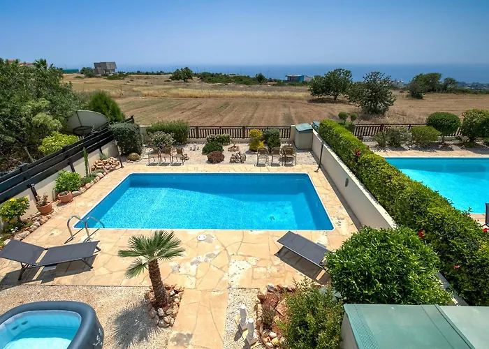 山林小屋 Seaview In Peyia | Private Pool & Jacuzzi By Vichy Holidays Paphos