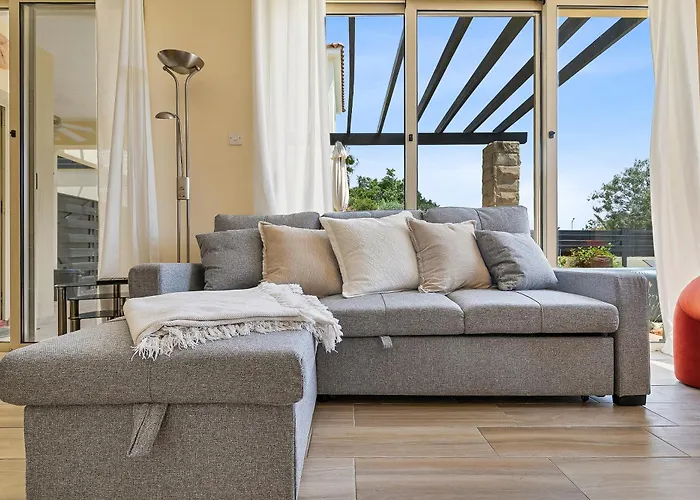 Seaview In Peyia | Private Pool & Jacuzzi By Vichy Holidays *